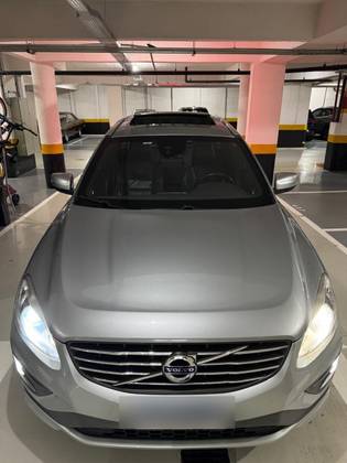 VOLVO XC60 2.0 T5 R DESIGN TURBO GASOLINA 4P AUTOMÁTICO